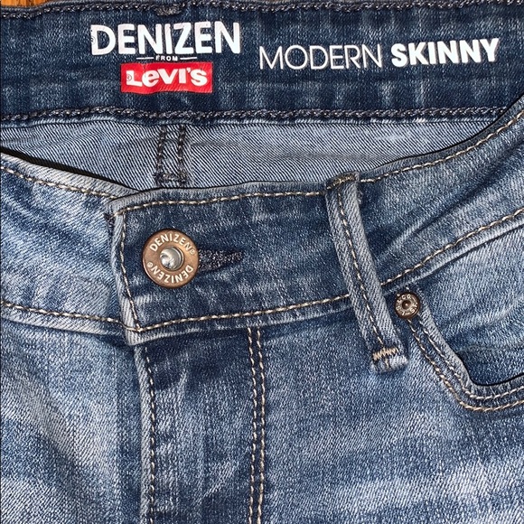 LEVIS JEANS - Picture 5 of 9